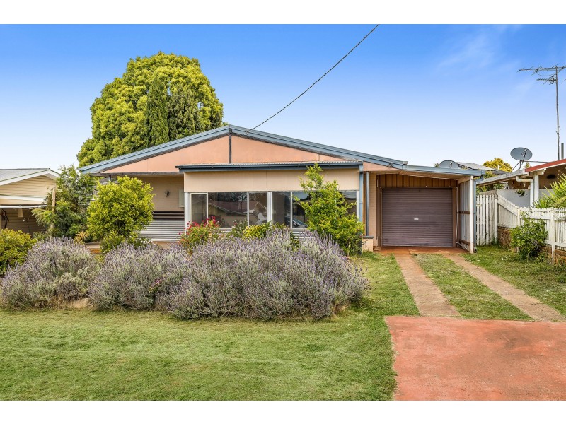 6 Lewis Street, Harristown QLD 4350