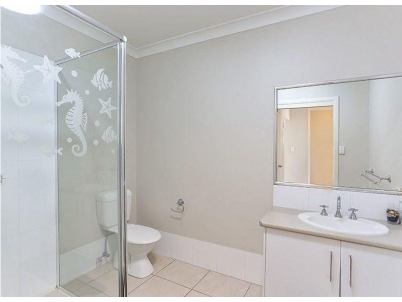 2/1 Nabiac Close, Kearneys Spring QLD 4350