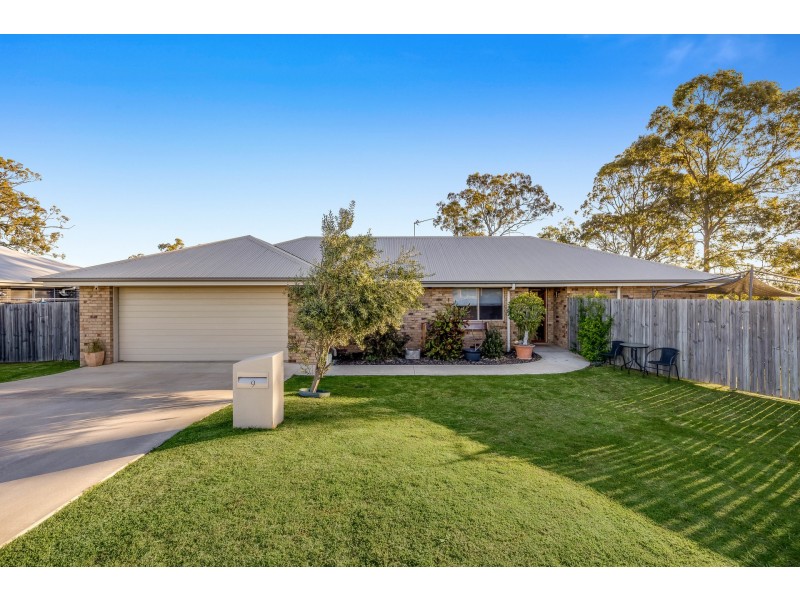 9 Madrid Court, Glenvale QLD 4350