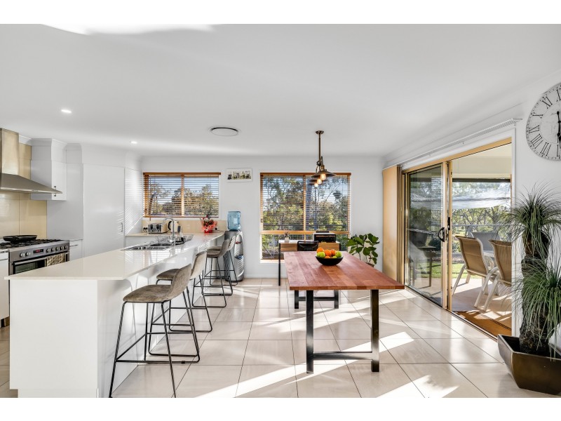 9 Madrid Court, Glenvale QLD 4350