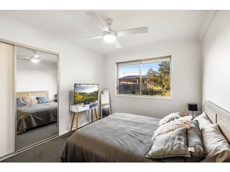 9 Madrid Court, Glenvale QLD 4350