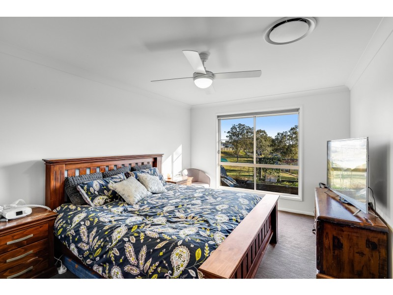 9 Madrid Court, Glenvale QLD 4350