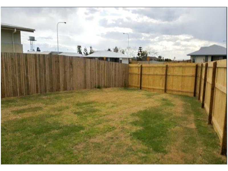 16 Tarcoola Street, Wyreema QLD 4352