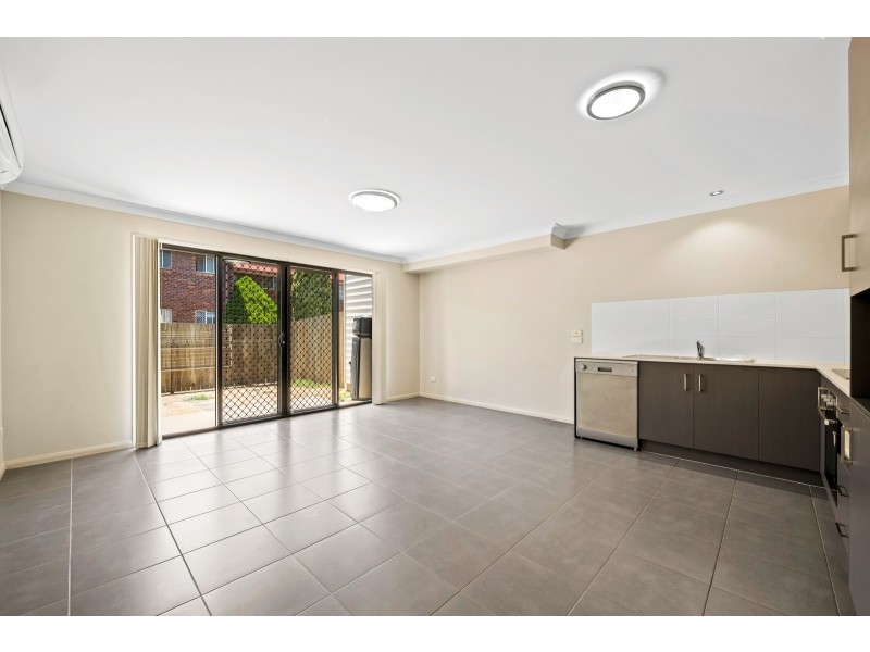 12/81 Vacy Street, Newtown QLD 4350