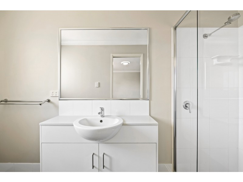 12/81 Vacy Street, Newtown QLD 4350