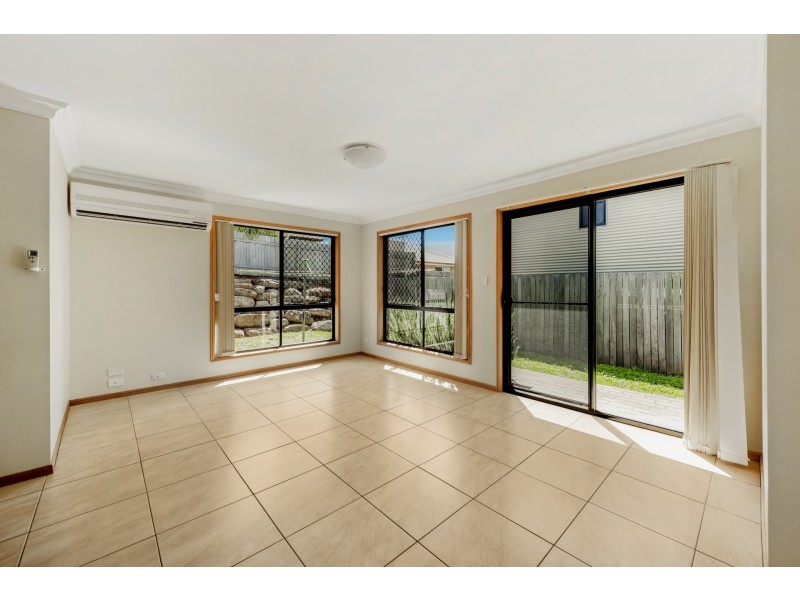 1&2/9 Mason Court, Kearneys Spring QLD 4350