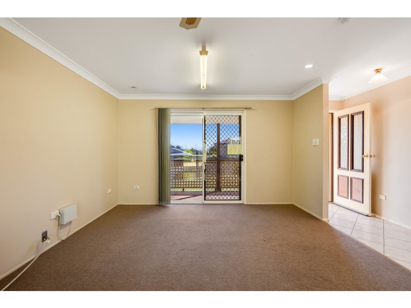 12 Beer Court, Kearneys Spring QLD 4350