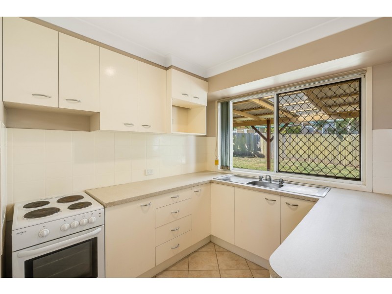 12 Beer Court, Kearneys Spring QLD 4350