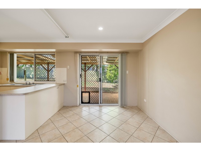 12 Beer Court, Kearneys Spring QLD 4350