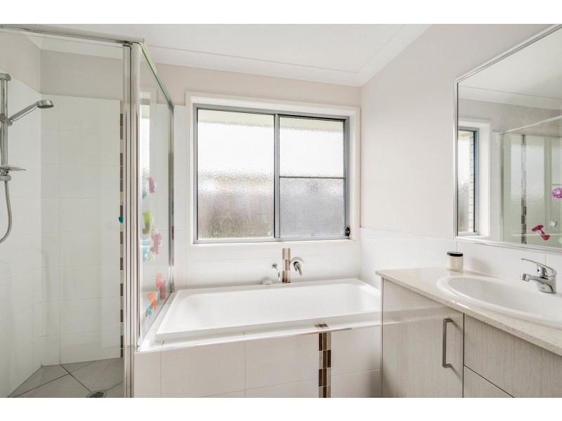 60 Edwin Street, Westbrook QLD 4350