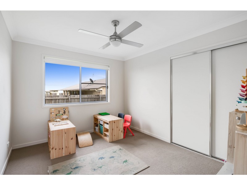 60 Edwin Street, Westbrook QLD 4350