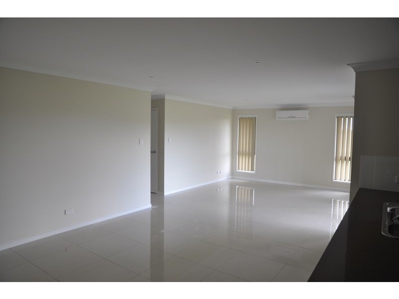 45 Tarcoola Street, Wyreema QLD 4352