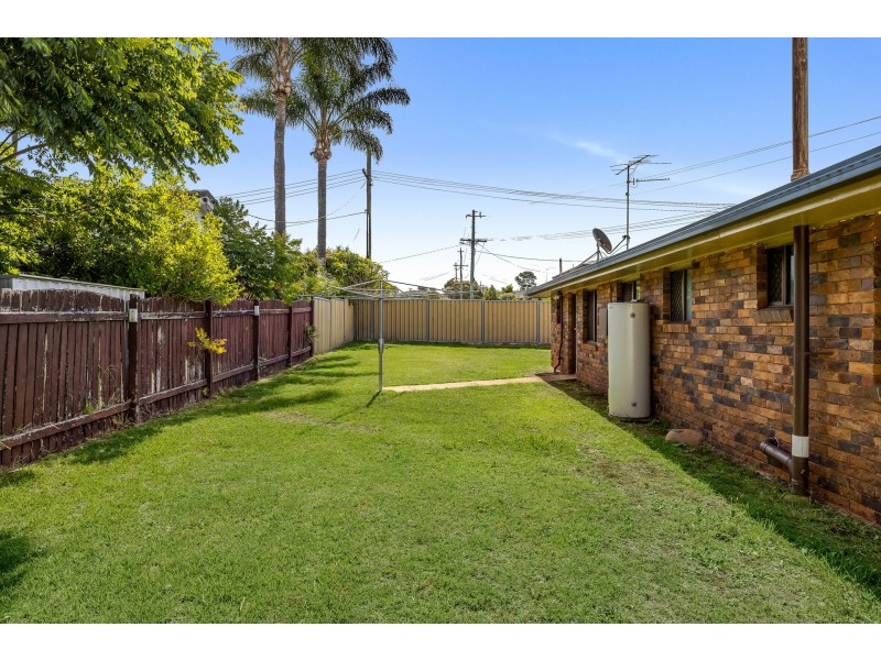 4 Pamela Street, Darling Heights QLD 4350