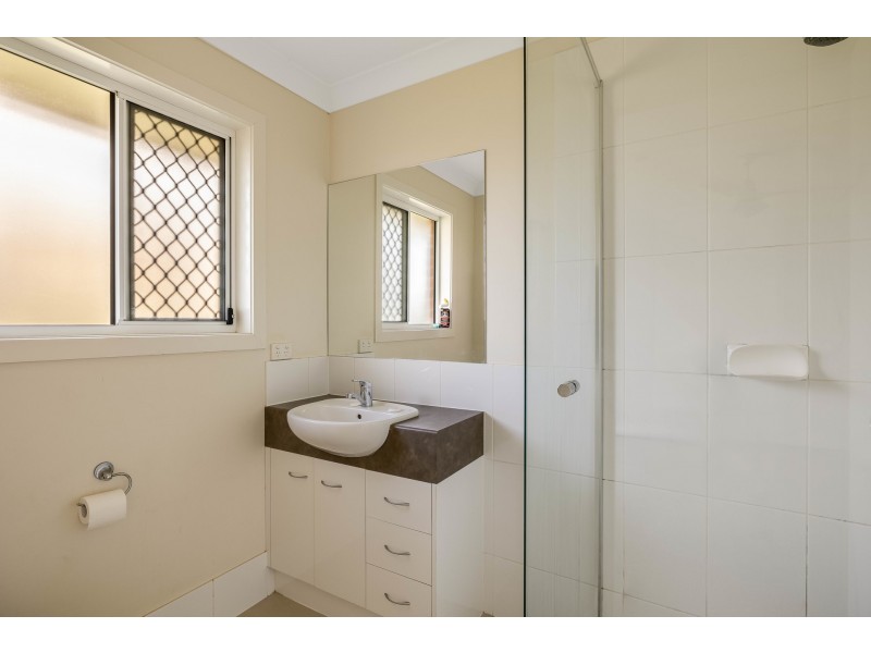 5 McIntosh Street, Westbrook QLD 4350