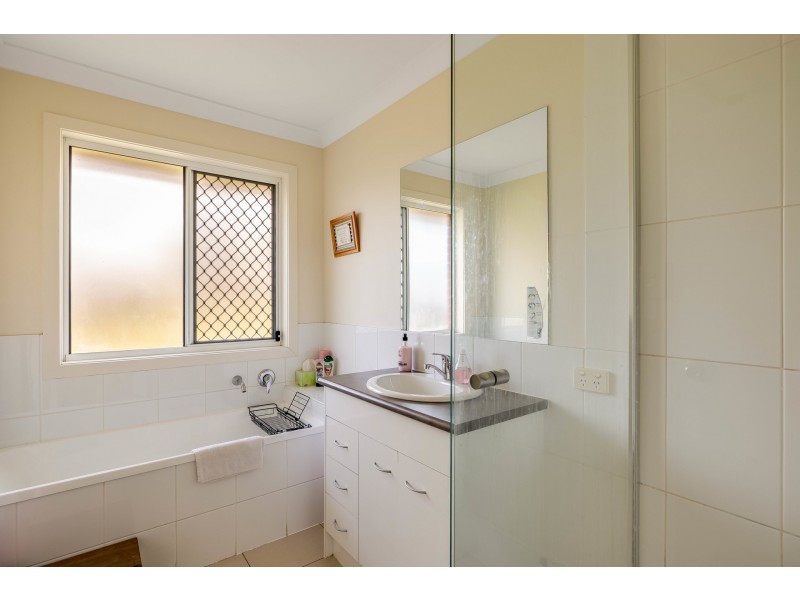 5 McIntosh Street, Westbrook QLD 4350