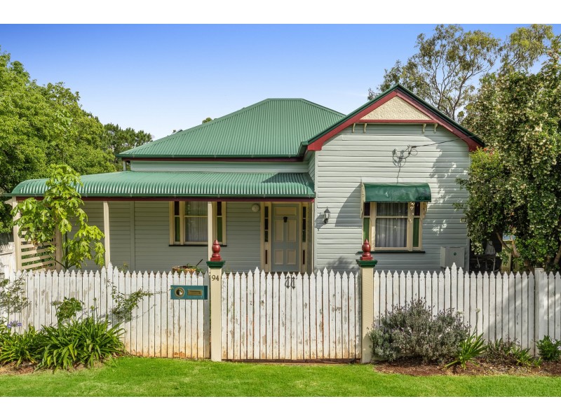 94 Luck Street, Drayton QLD 4350