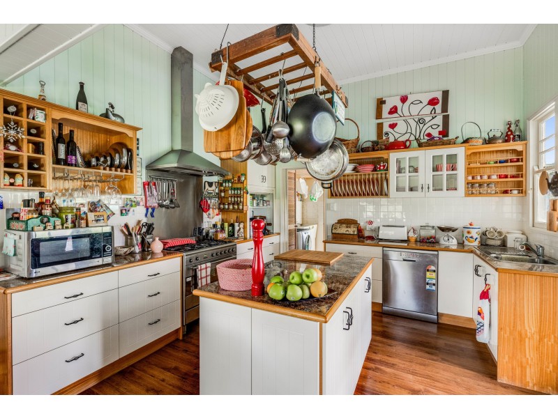 94 Luck Street, Drayton QLD 4350