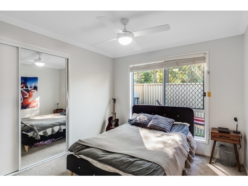 2/15 Henry Street, Mount Lofty QLD 4350