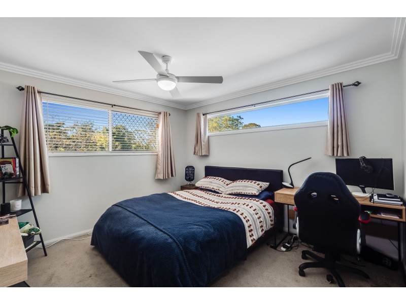 2/15 Henry Street, Mount Lofty QLD 4350