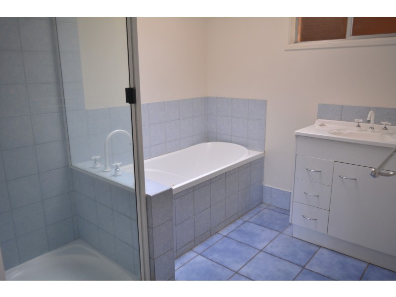 60 Jack Street, Darling Heights QLD 4350