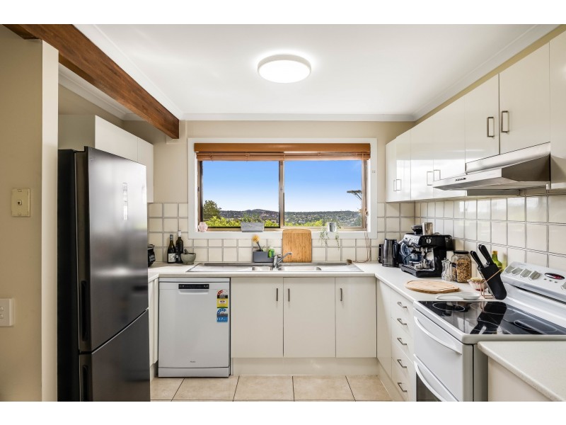 29/2 Benjamin Street, Mount Lofty QLD 4350