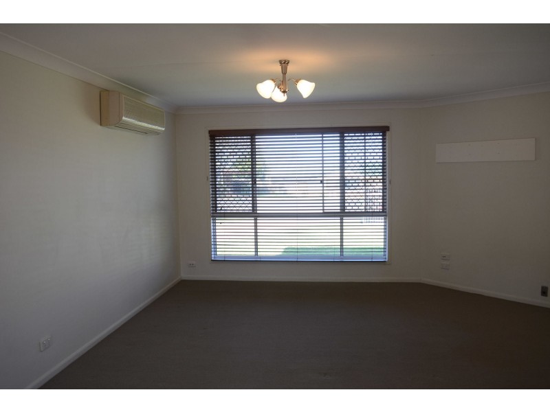 5 Silvergum Court, Glenvale QLD 4350