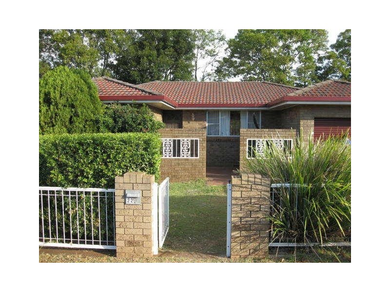 22 Bagot Street, Centenary Heights QLD 4350