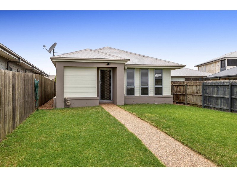 52 Sanctuary Drive, Cranley QLD 4350