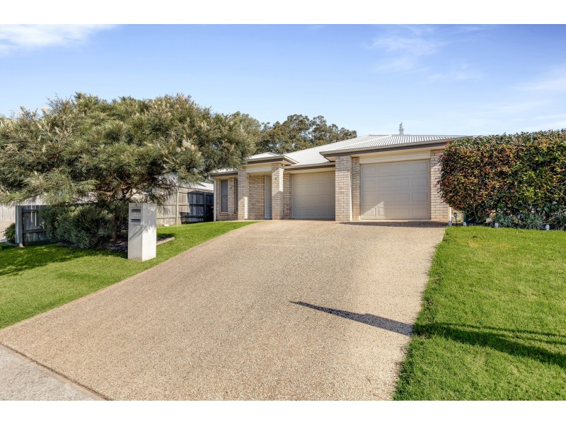 1 & 2/18 Sanctuary Drive, Cranley QLD 4350