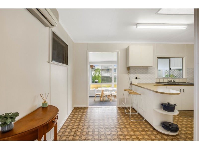 1 Harris Street, Harristown QLD 4350