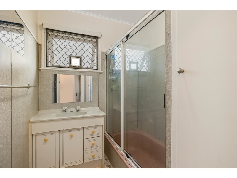 1 Harris Street, Harristown QLD 4350