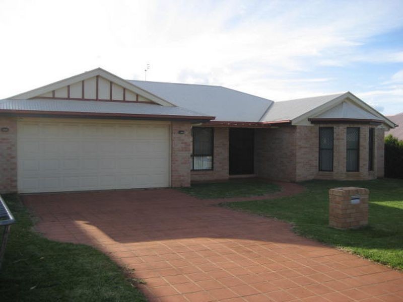 5 Barton Street, Middle Ridge QLD 4350