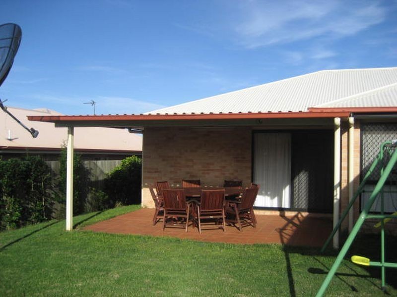 5 Barton Street, Middle Ridge QLD 4350