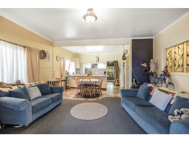 106 Perth Street, South Toowoomba QLD 4350