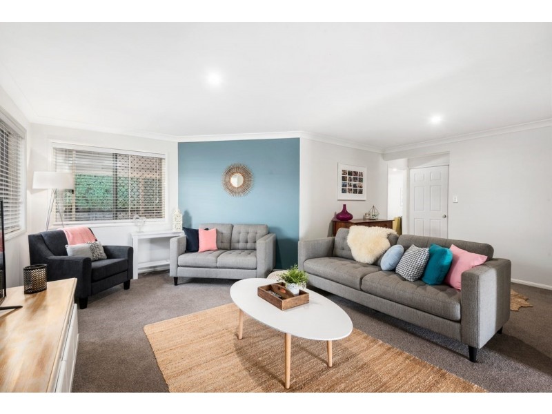 6 Mengel Court, Middle Ridge QLD 4350