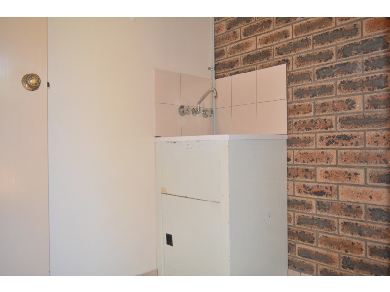 9/367 Margaret Street, Newtown QLD 4350