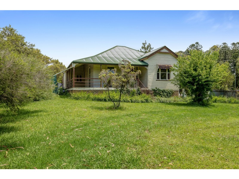 61 Hogg Street, Cranley QLD 4350