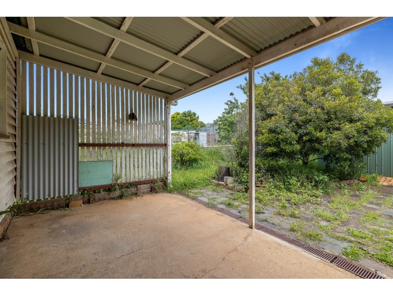 61 Hogg Street, Cranley QLD 4350