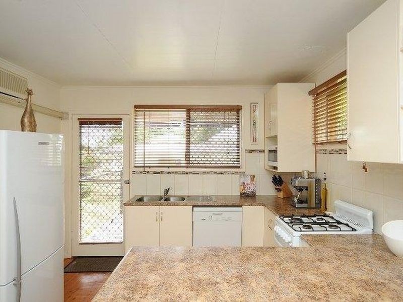 11 Cooper Street, South Toowoomba QLD 4350