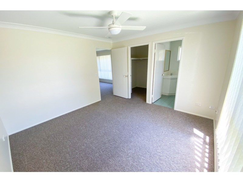12 Crosby Street, Darling Heights QLD 4350