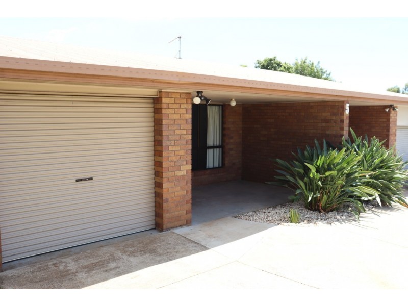 2/5 O’beirne Street, Kearneys Spring QLD 4350