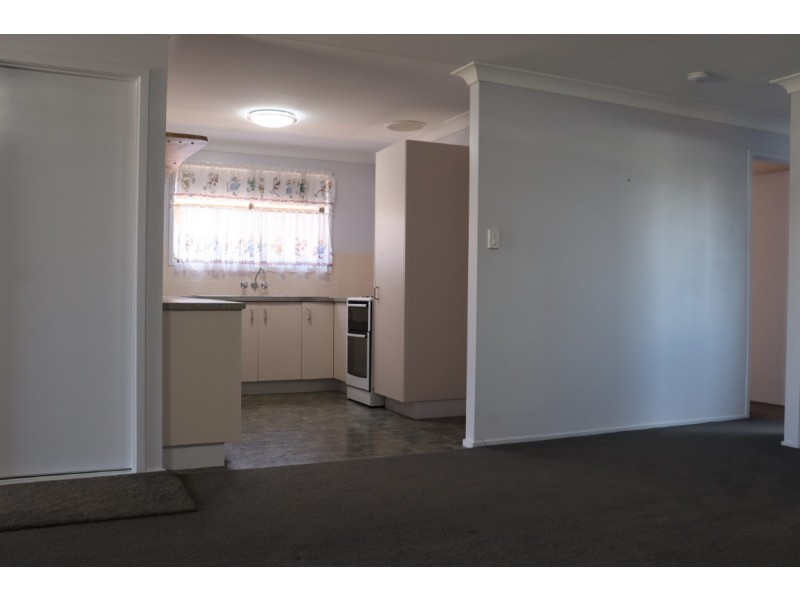 2/5 O’beirne Street, Kearneys Spring QLD 4350