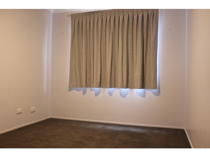 2/5 O’beirne Street, Kearneys Spring QLD 4350