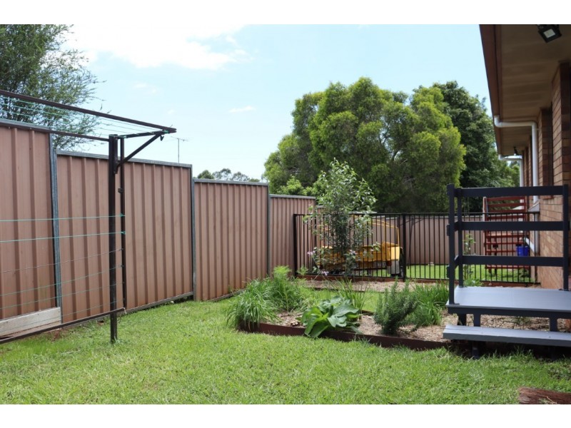 2/5 O’beirne Street, Kearneys Spring QLD 4350
