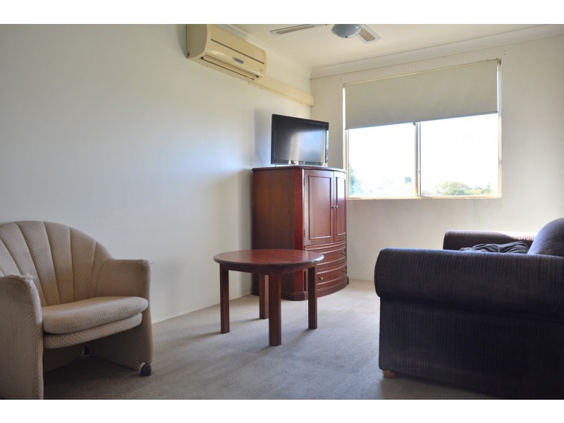 6/5 Uniplaza Court, Kearneys Spring QLD 4350