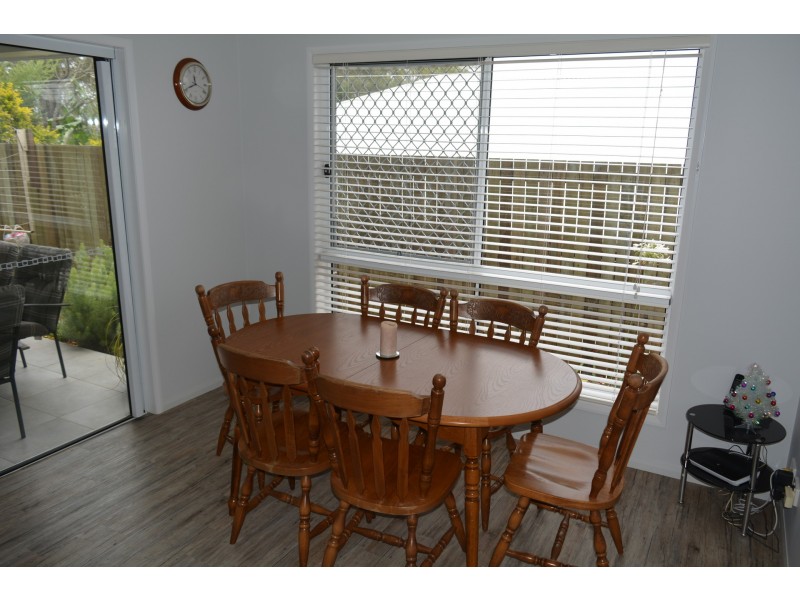 2/15 Henry Street, Mount Lofty QLD 4350