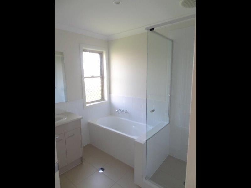 5 McIntosh Street, Westbrook QLD 4350