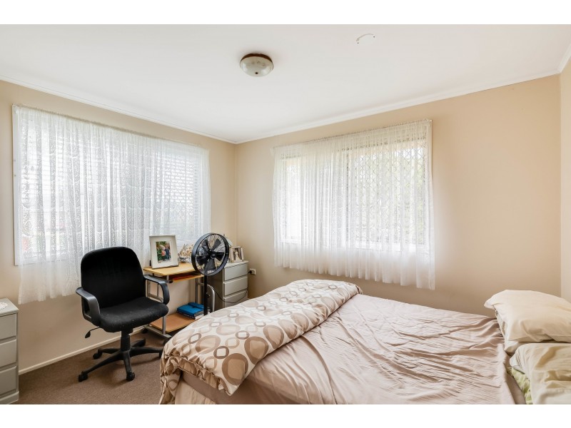 1 & 2/24 Knockator Crescent, Centenary Heights QLD 4350