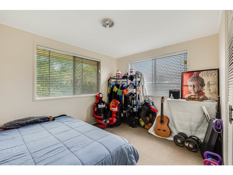 1 & 2/24 Knockator Crescent, Centenary Heights QLD 4350