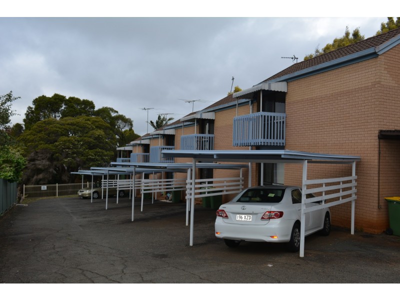 4/266 West Street, South Toowoomba QLD 4350